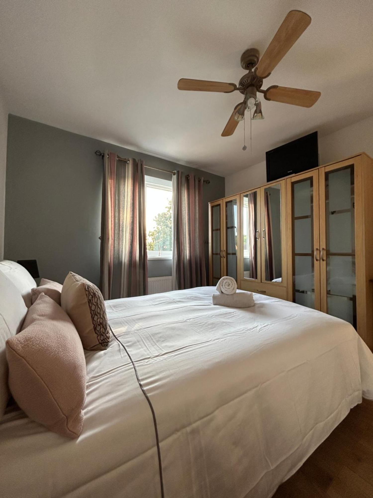 No6 Overnight Stays Free Onsite Parking Hindlip エクステリア 写真